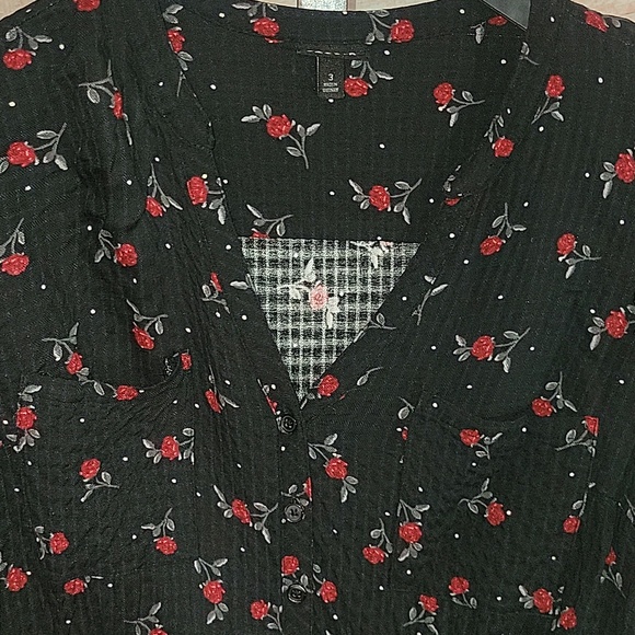 Torrid Rose Print Long Sleeve Blouse - Picture 2 of 8